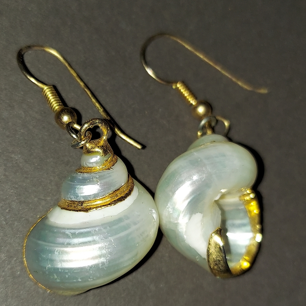 Shell Earings - image 2